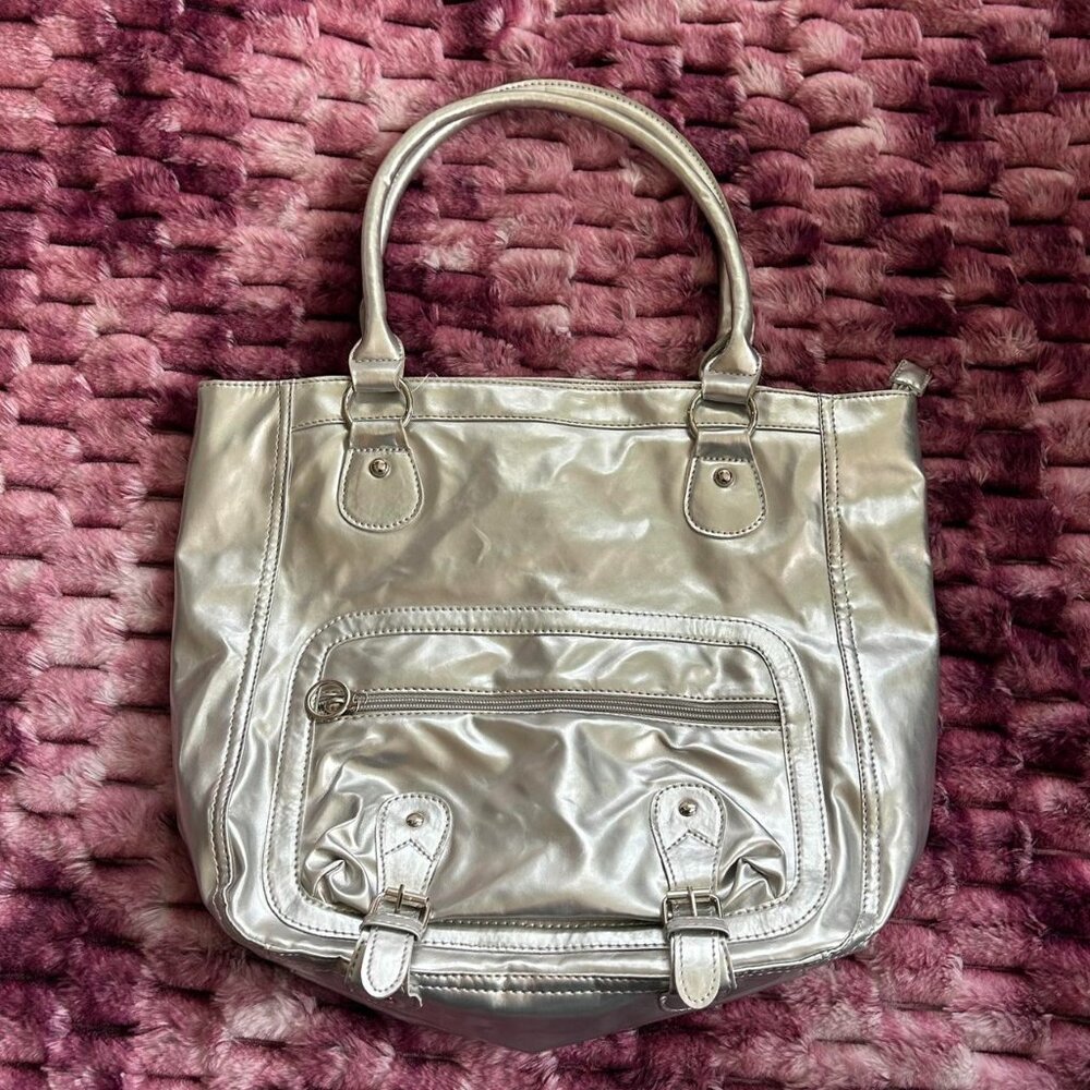 Silver bucket bag with o rings